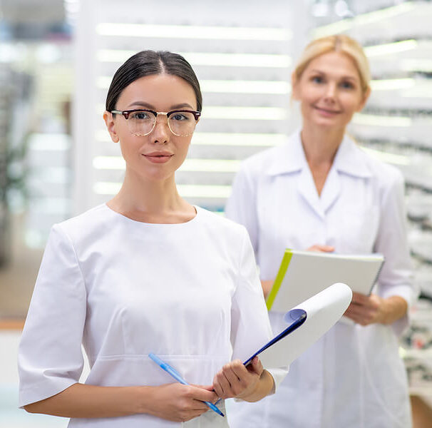 ophthalmic assistant