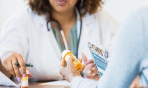 ambulatory-pharmacist-with-patient